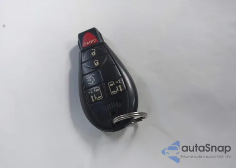 2014 Chrysler Town & Country Touring from USA, damaged, VIN 2C4RC1BG3ER402221